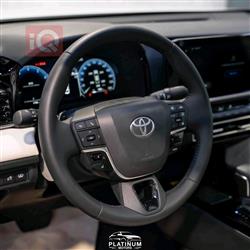 تۆیۆتا کامری